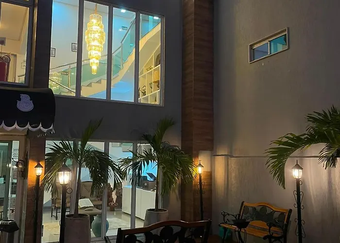 Bara'S Hotel